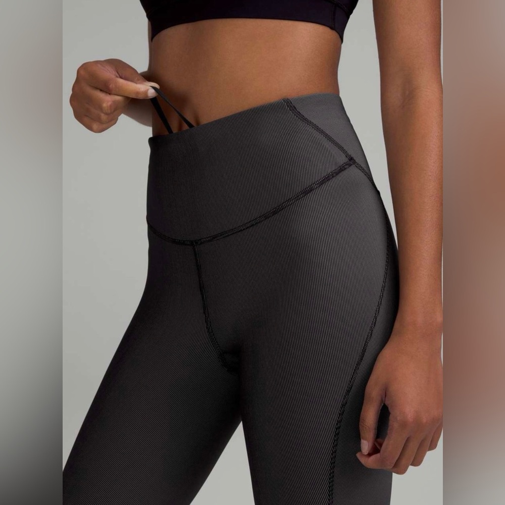 Lululemon Base Pace High-Rise Tight 25" *Two-Tone Ribbed - Picture 3 of 6